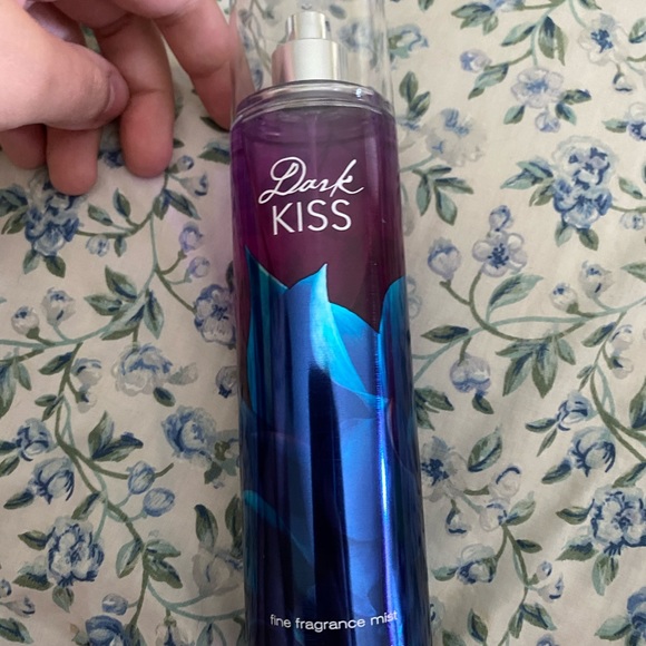 Bath and body works body spray - Picture 2 of 2